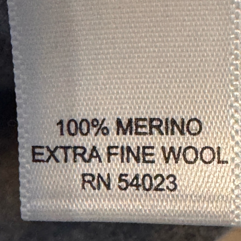 Banana Republic Mens V-Neck Argyle Sweater Extra Fine Merino Wool Size Large - Picture 5 of 13